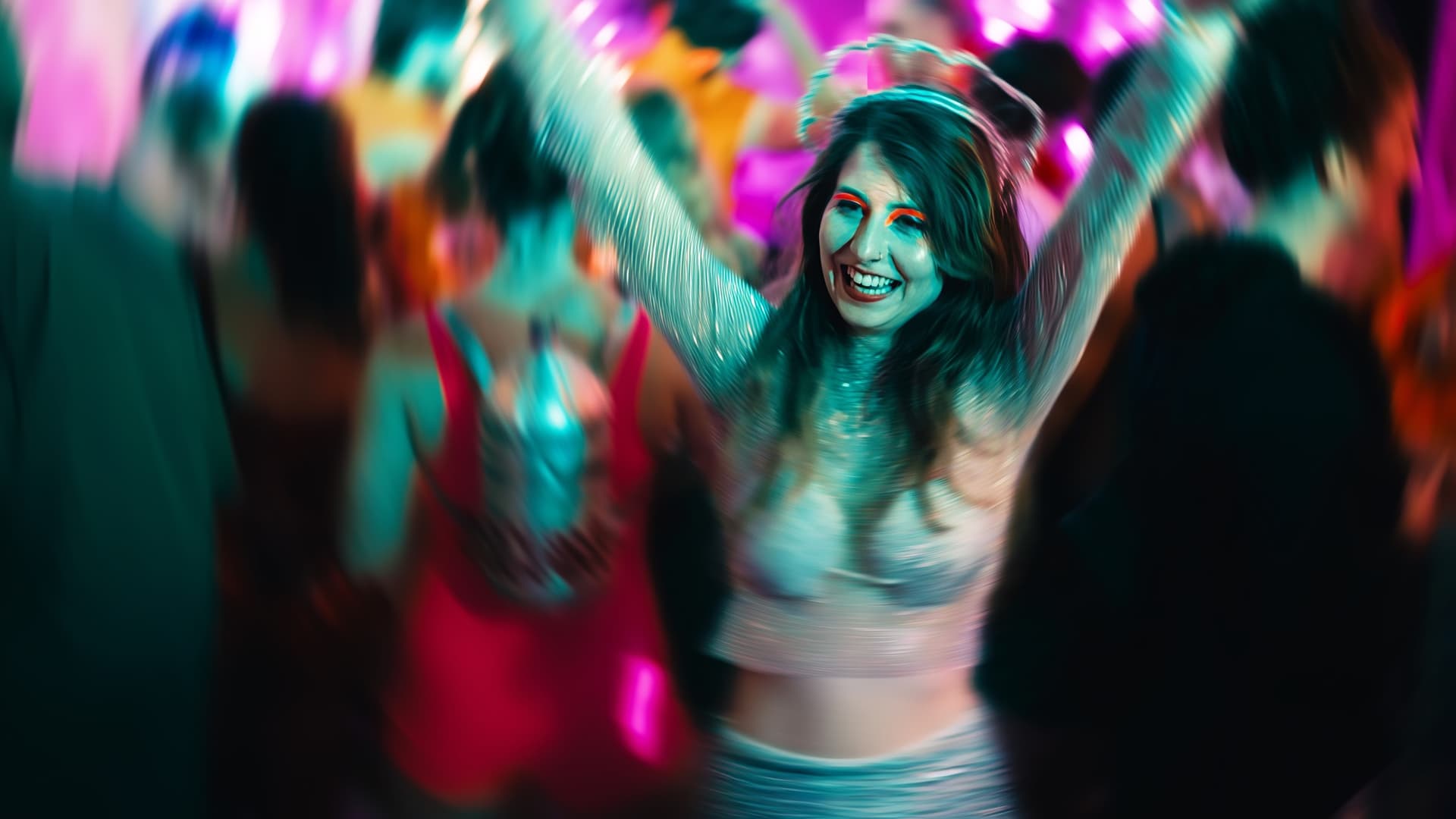 Molly Devine pens a bold, soul-drenched Disco reawakening on "Good Vibes Only"